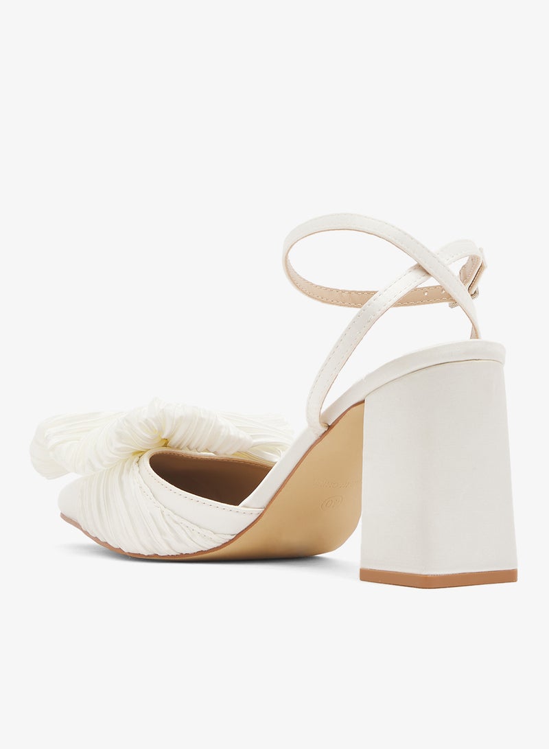 BE MINE Pointed Toe Pumps - Image 3